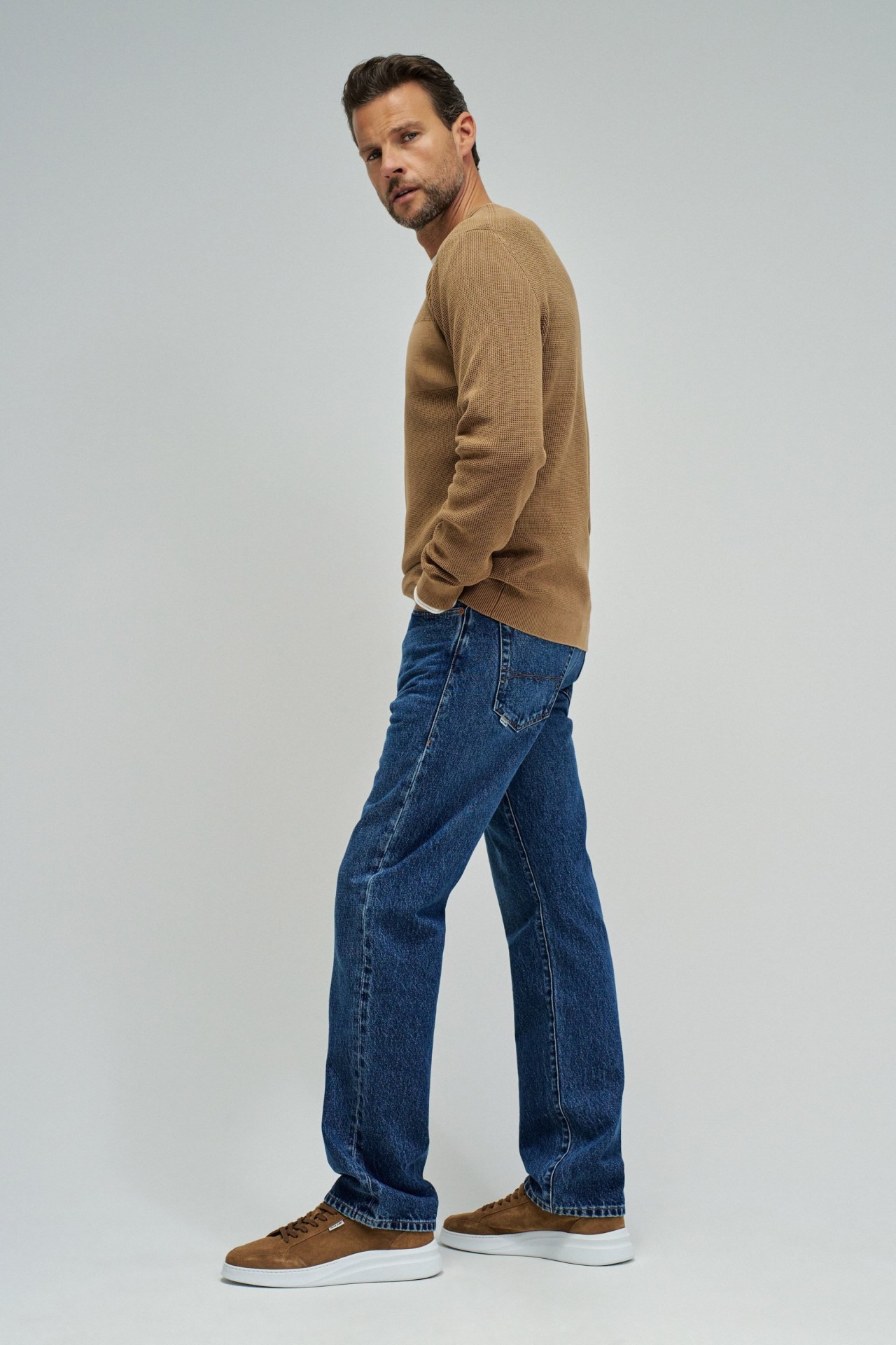 CAMISOLA TRICOTADA COM TEXTURA