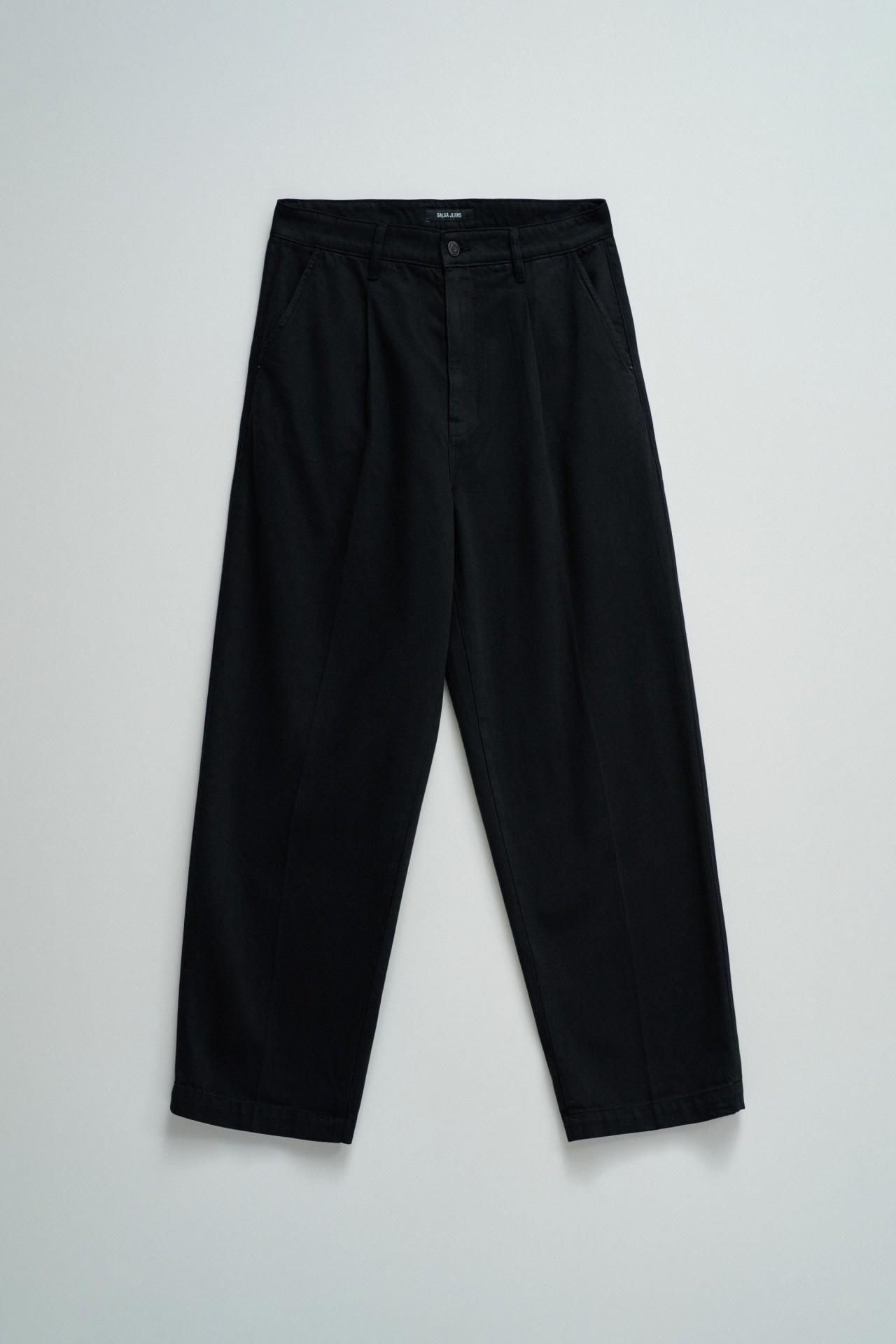 CAL�AS LOOSE FIT