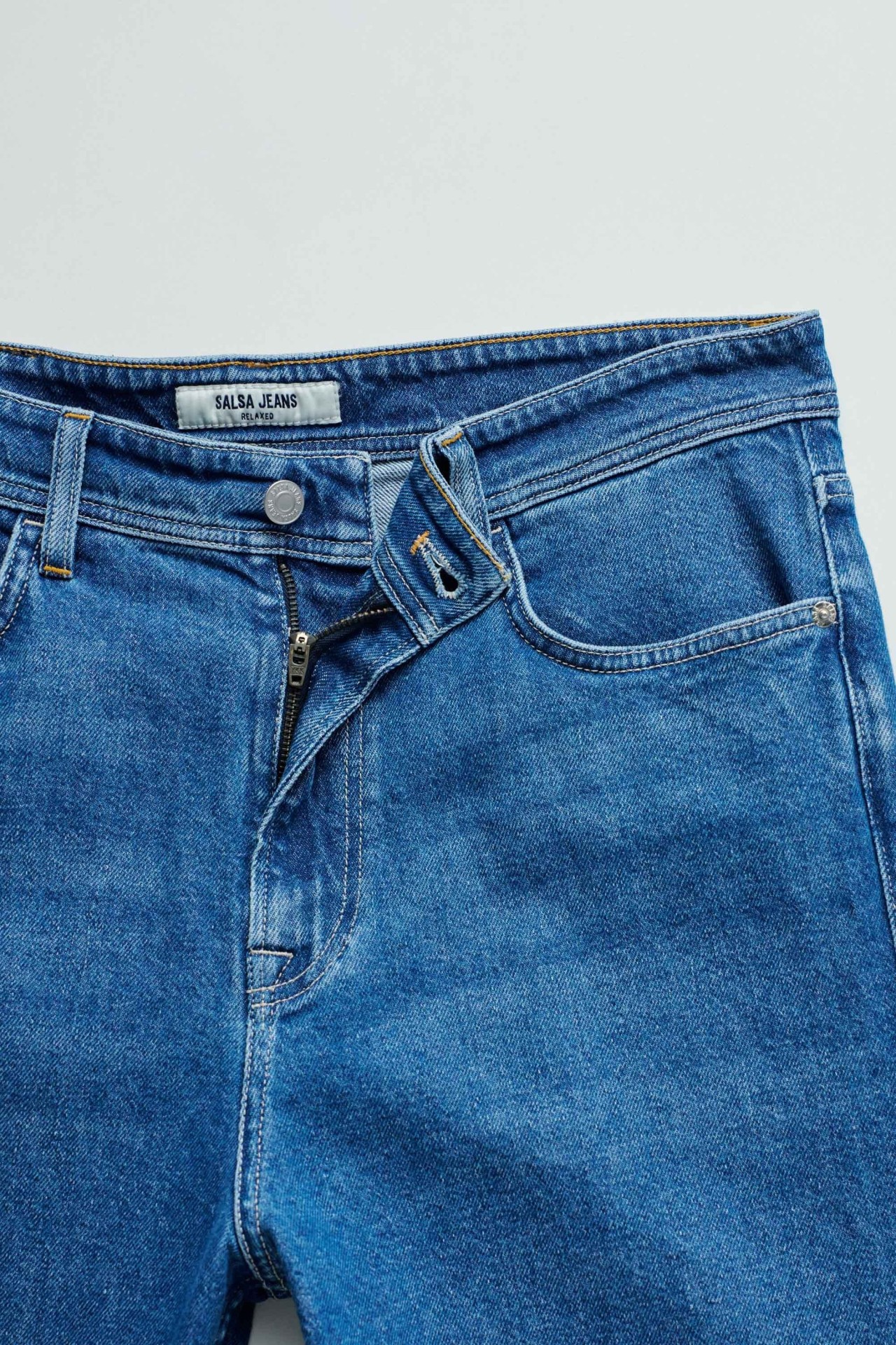 JEANS RELAXED FIT