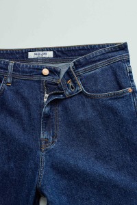 JEANS RELAXED FIT