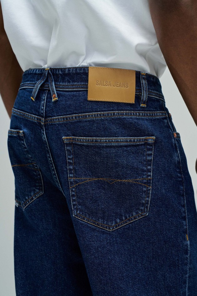 RELAXED FIT JEANS