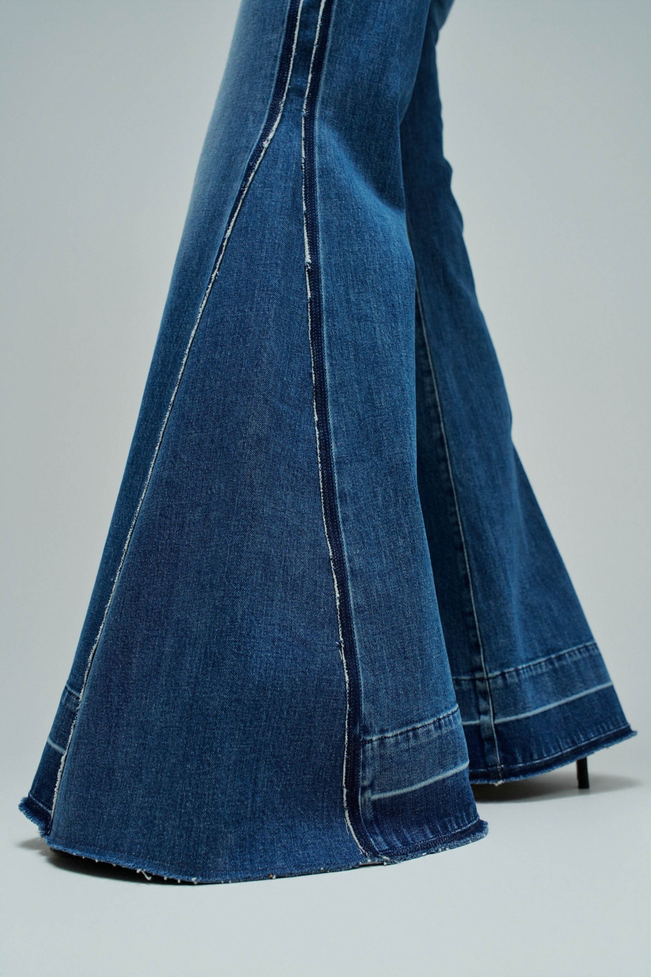 JEANS FAITH PUSH IN FLARE