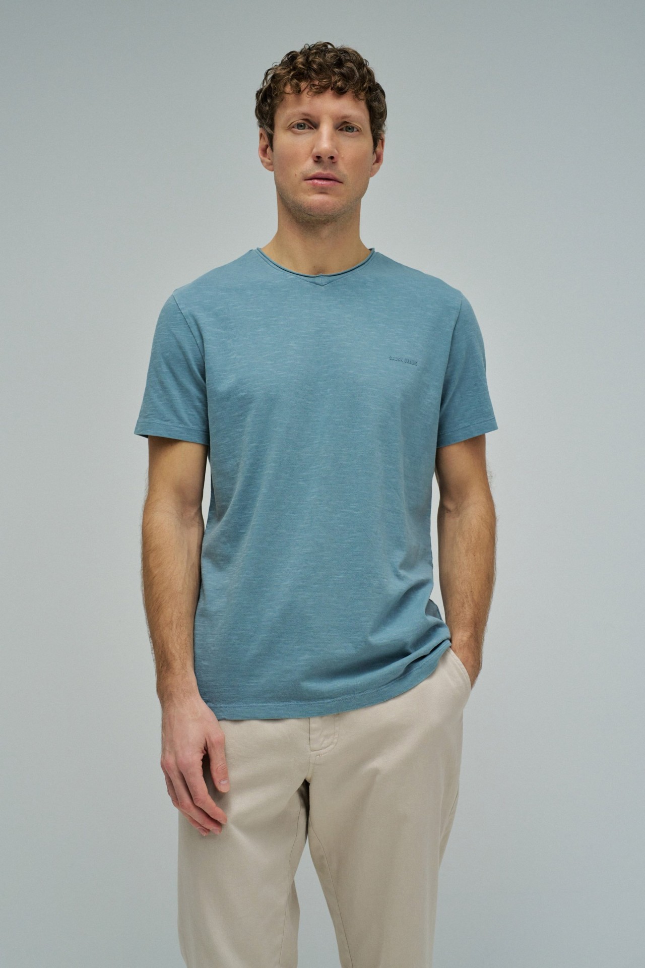 T-SHIRT COM BRANDING