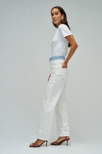 FAITH PUSH IN STRAIGHT JEANS