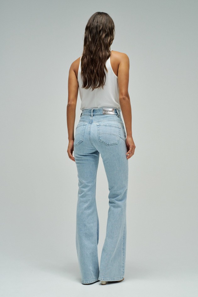 FAITH PUSH IN FLARE JEANS