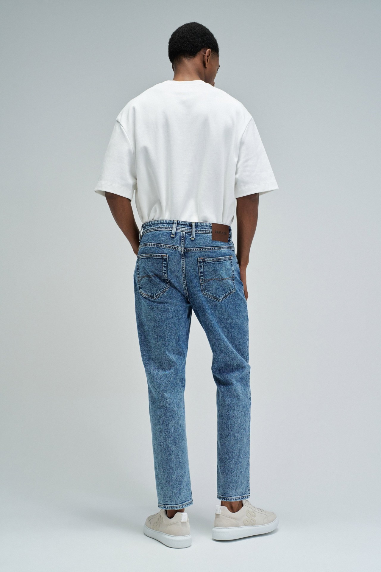 JEANS TAPERED FIT