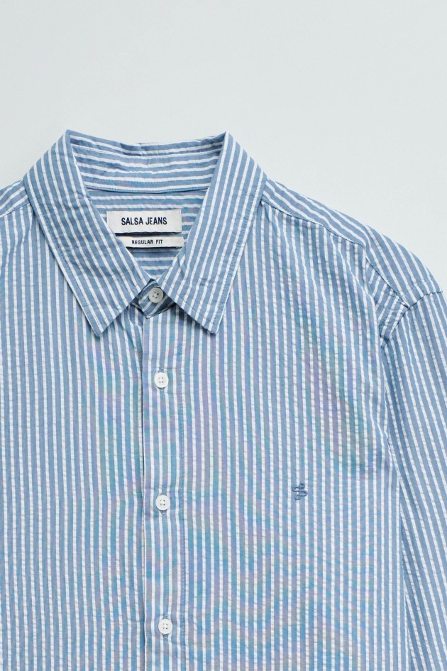 CAMISA COM RISCAS
