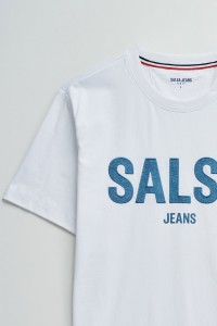 T-SHIRT WITH BRANDING