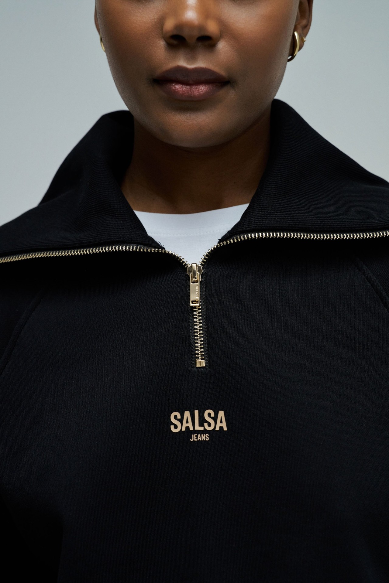 SWEATSHIRT AVEC MI-FERMETURE