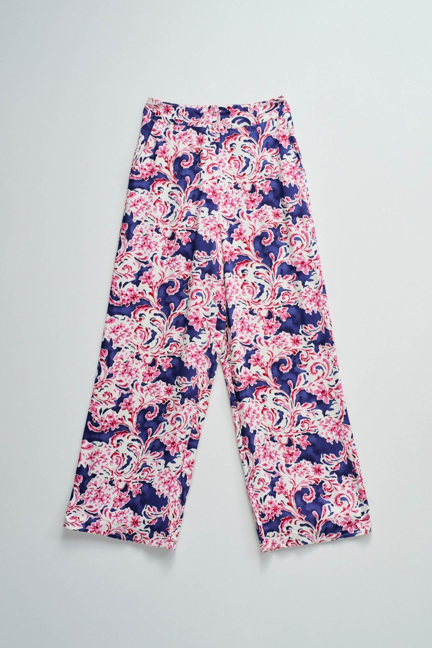 CALÇAS REGULAR FIT COM PADRÃO FLORAL