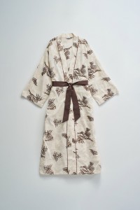 KIMONO COM BORDADOS