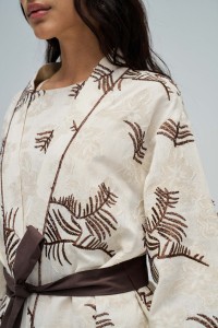 KIMONO COM BORDADOS