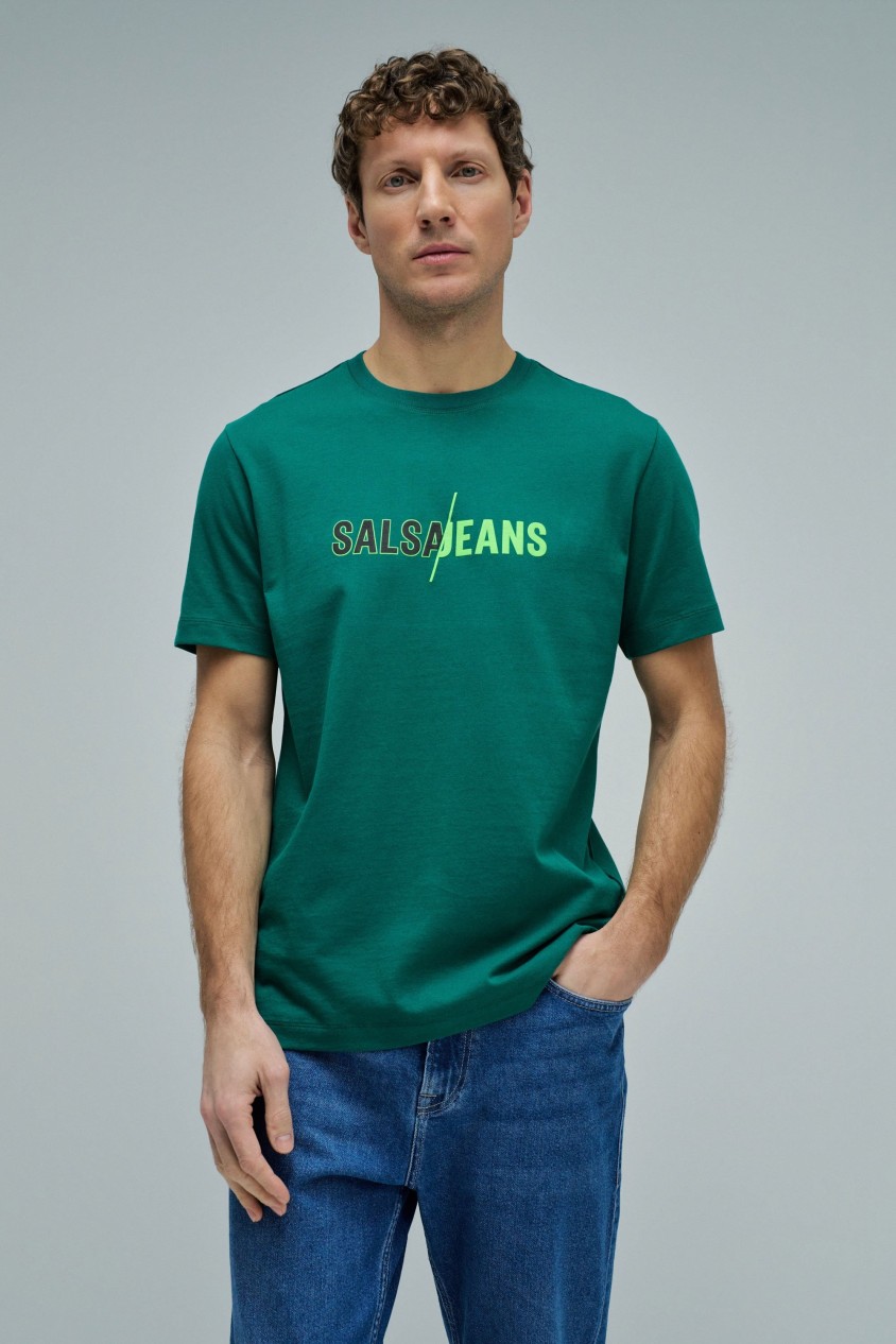 T-SHIRT WITH BRANDING