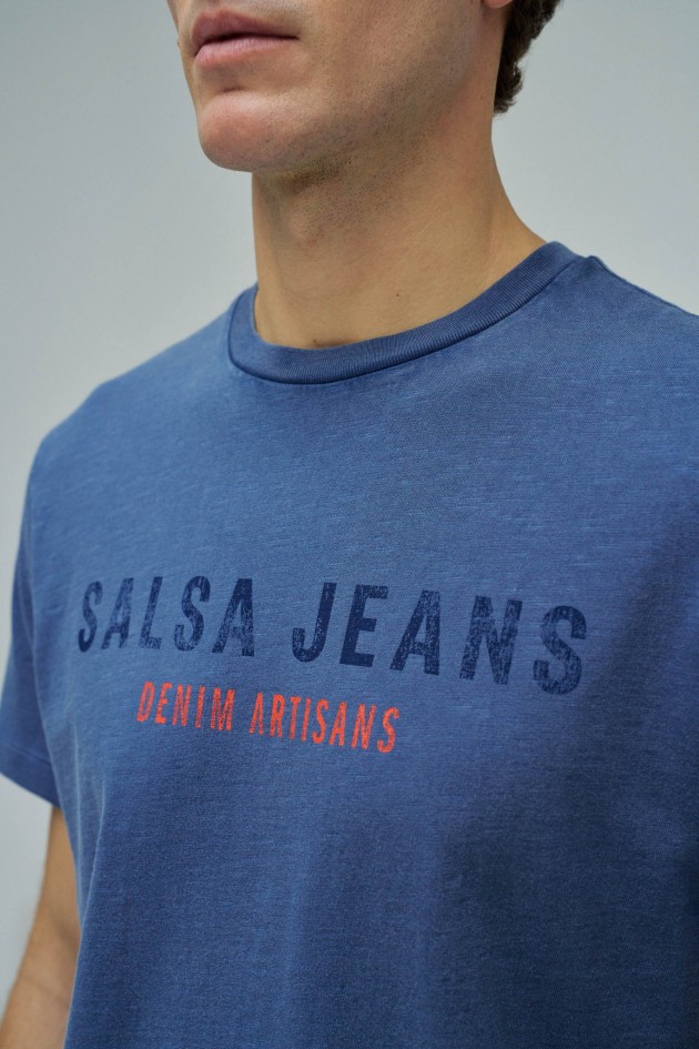 T-SHIRT COM BRANDING