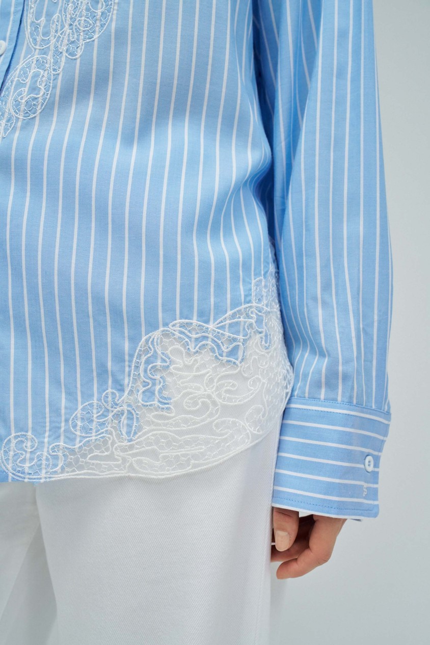 GESTREIFTE BLUSE MIT SPITZE