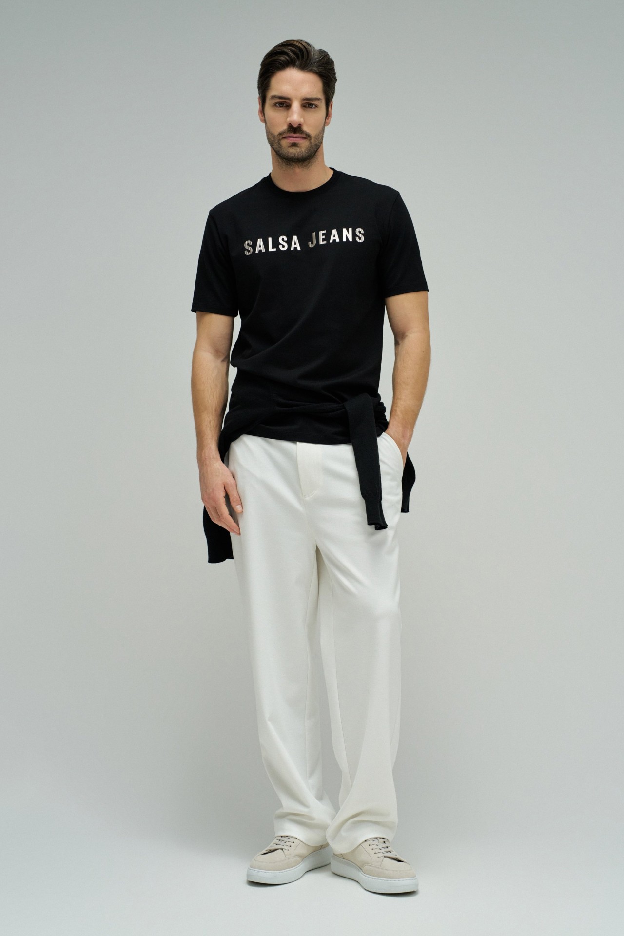 T-SHIRT MET BRANDING