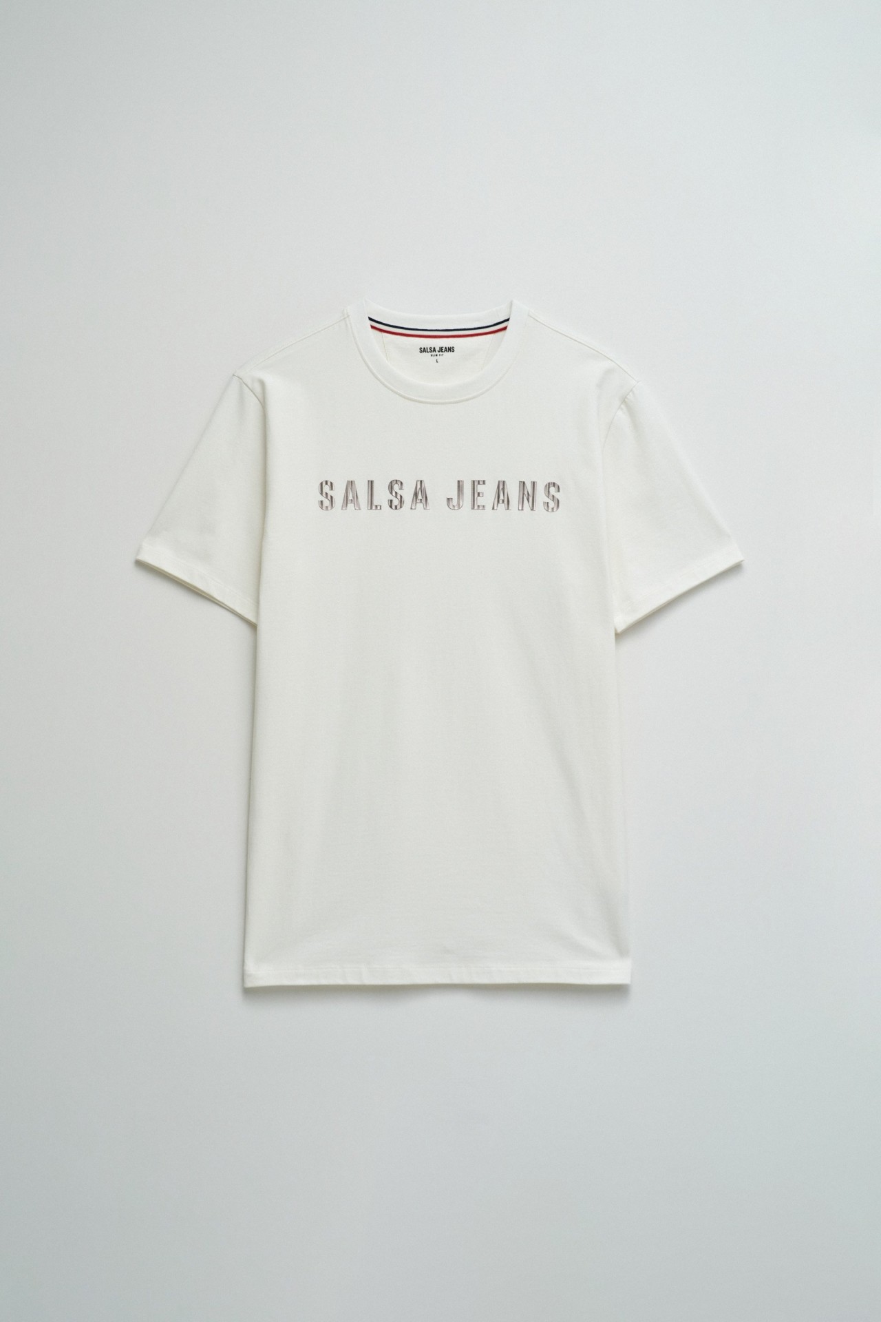 T-SHIRT COM BRANDING