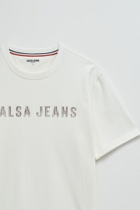 T-SHIRT COM BRANDING