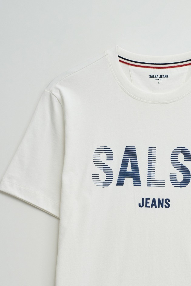 T-SHIRT WITH BRANDING