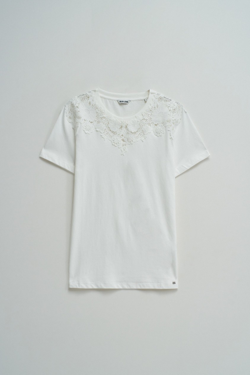 T-SHIRT WITH FLORAL APPLIQUES