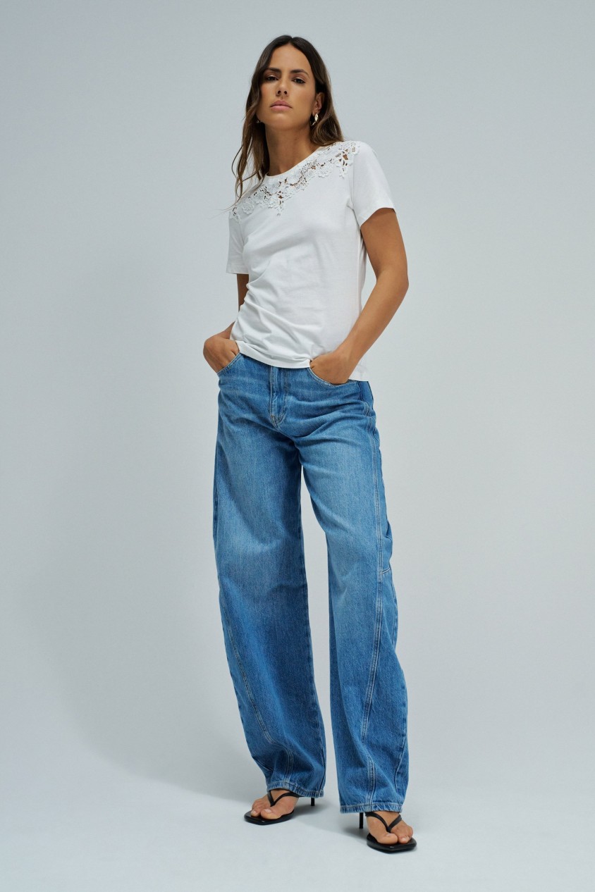 T-SHIRT WITH FLORAL APPLIQUES