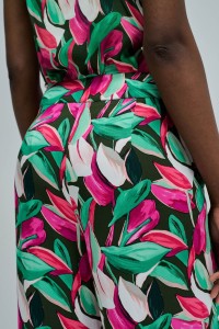 CAL�AS REGULAR FIT COM PADR�O FLORAL