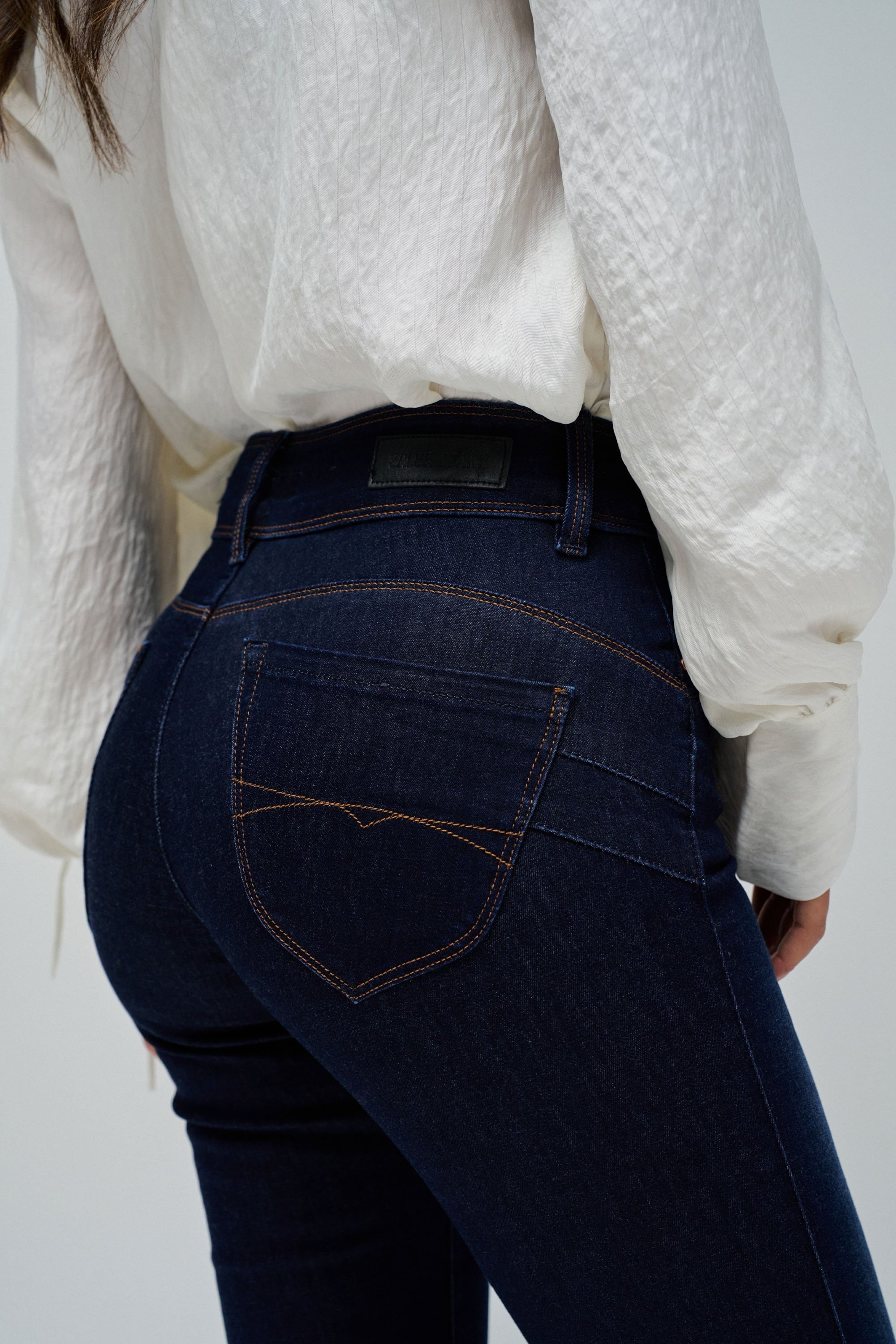 JEANS SECRET PUSH IN SLIM
