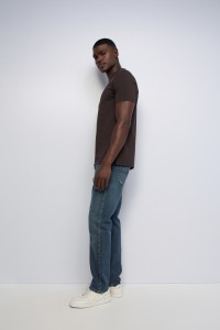 T-SHIRT AVEC BRANDING