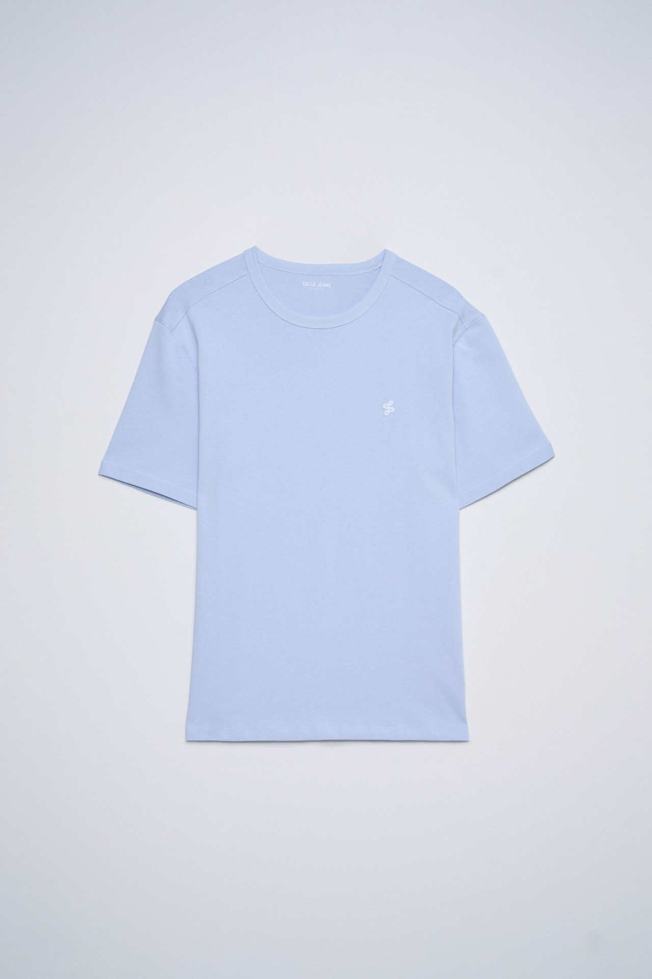 T-SHIRT MET MERKOPDRUK