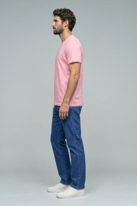 T-SHIRT AVEC TEINTURE ET MARQUAGE
