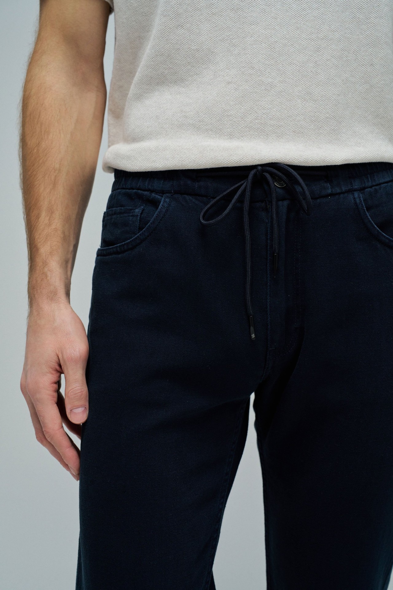 CAL�AS JOGGERS COM LINHO