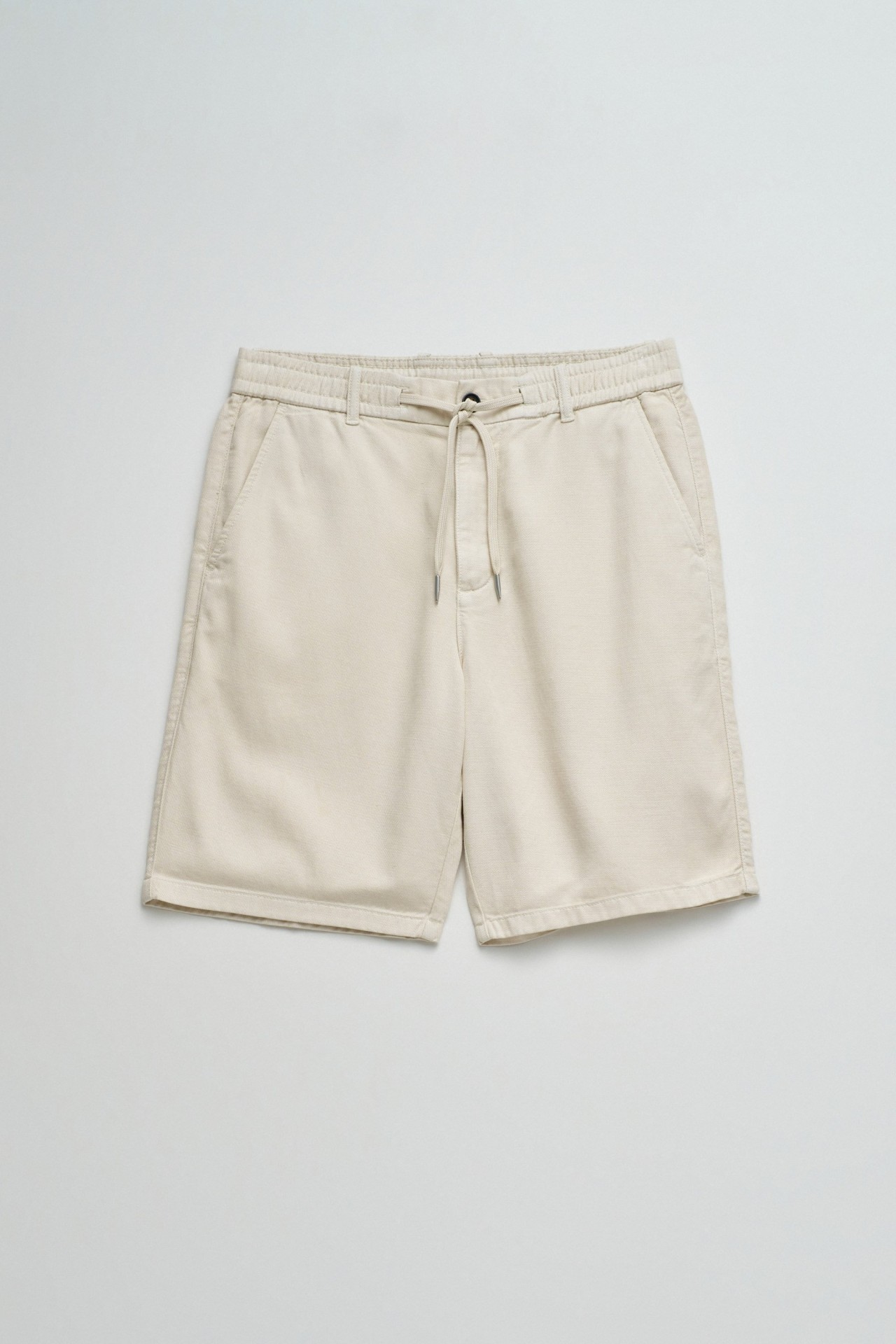 CAL��ES JOGGERS EM DENIM LEVE