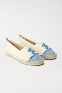 ALPERCATAS COM DETALHES EM DENIM