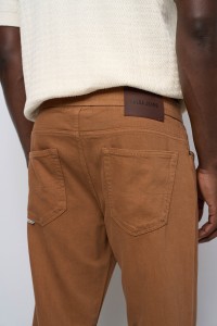 CAL�AS JOGGERS COM LINHO