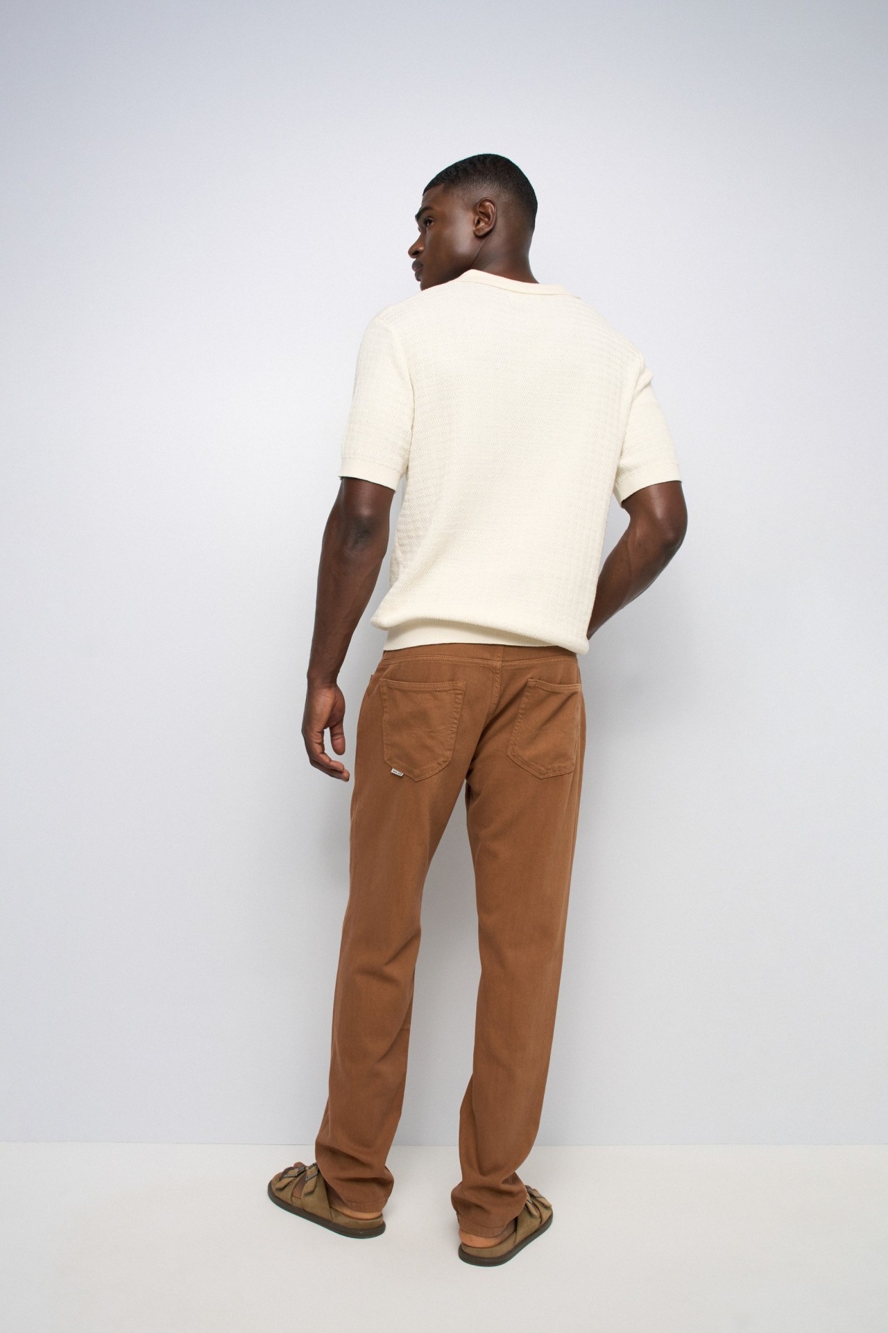 CAL�AS JOGGERS COM LINHO