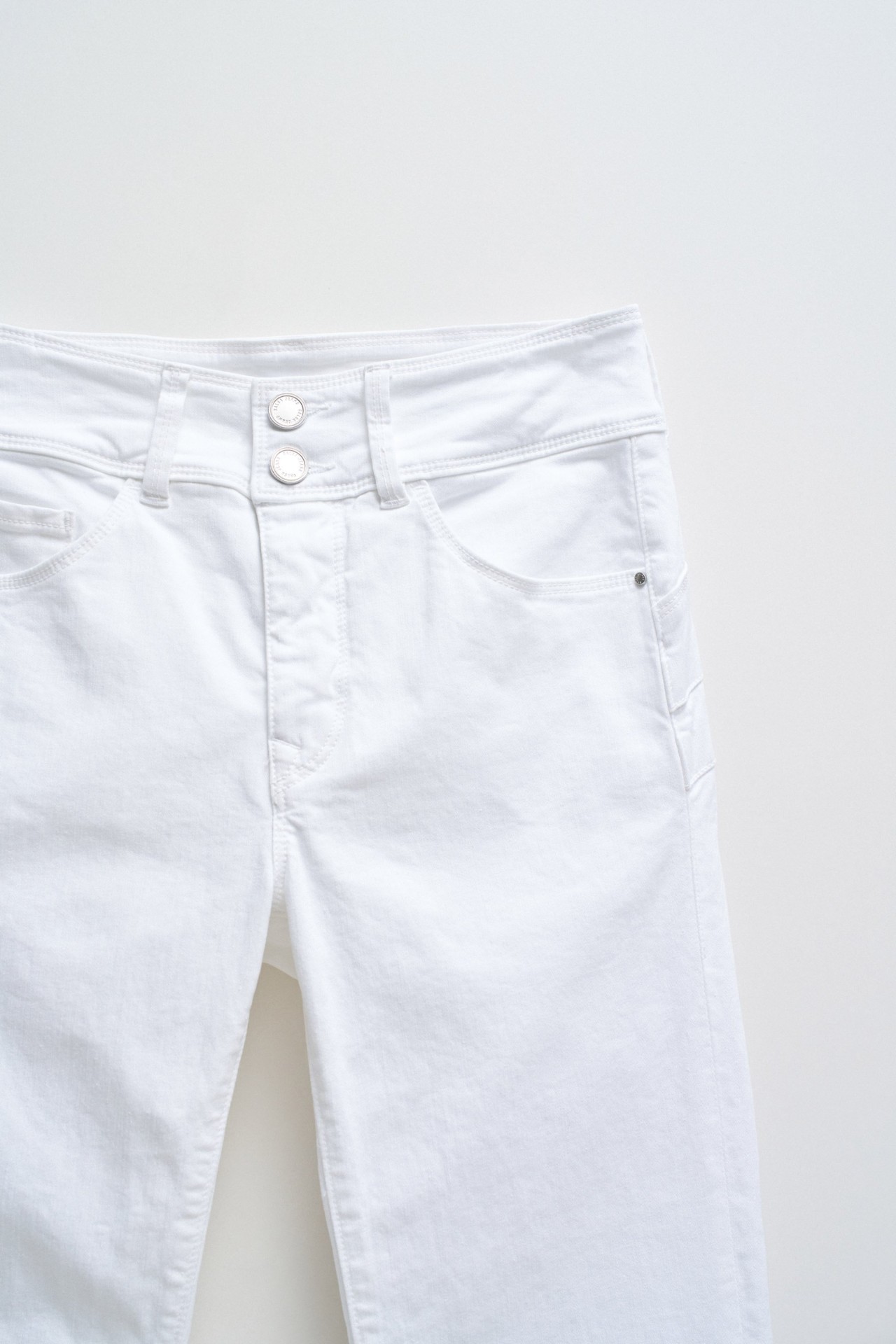 JEANS SECRET PUSH IN STRAIGHT