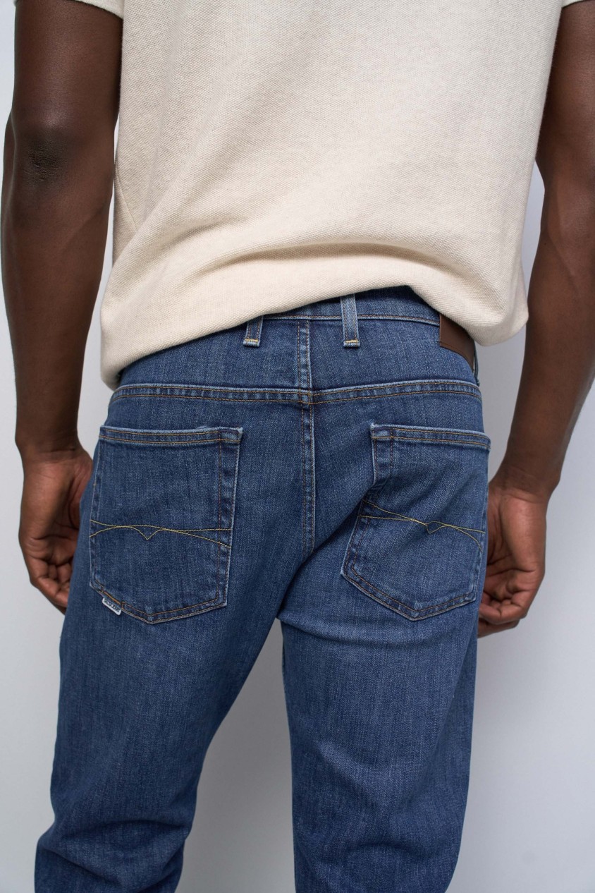 VAQUEROS SLIM FIT