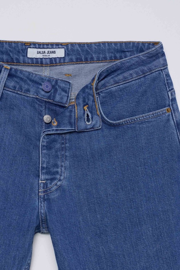 REGULAR FIT JEANS