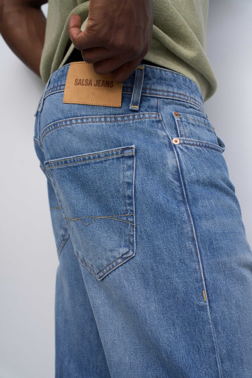 STRAIGHT-FIT-JEANS
