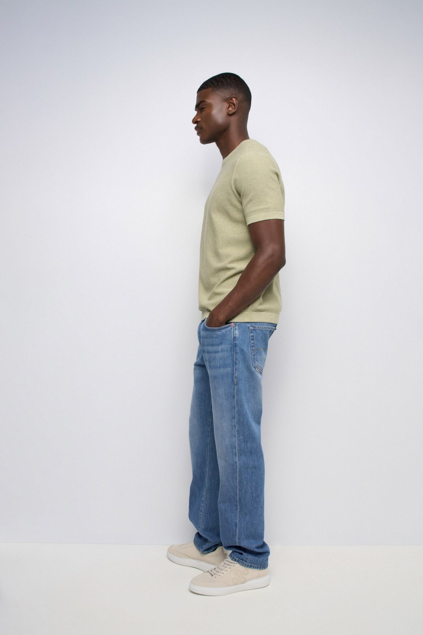 STRAIGHT-FIT-JEANS