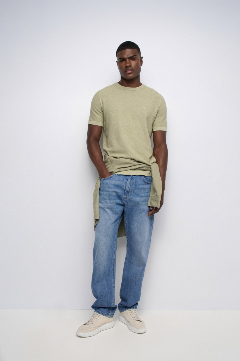 STRAIGHT-FIT-JEANS