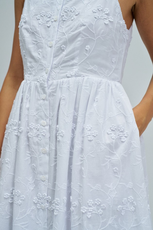 MIDIKLEID MIT STICKEREI