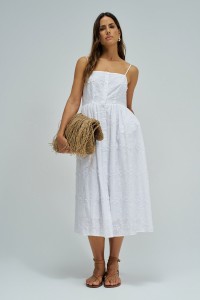 ROBE MIDI AVEC BRODERIES