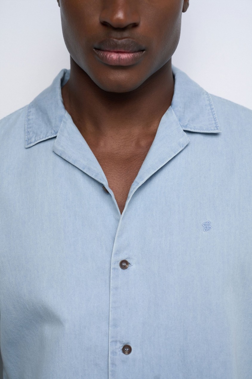 KURZARMHEMD AUS LEICHTEM DENIM