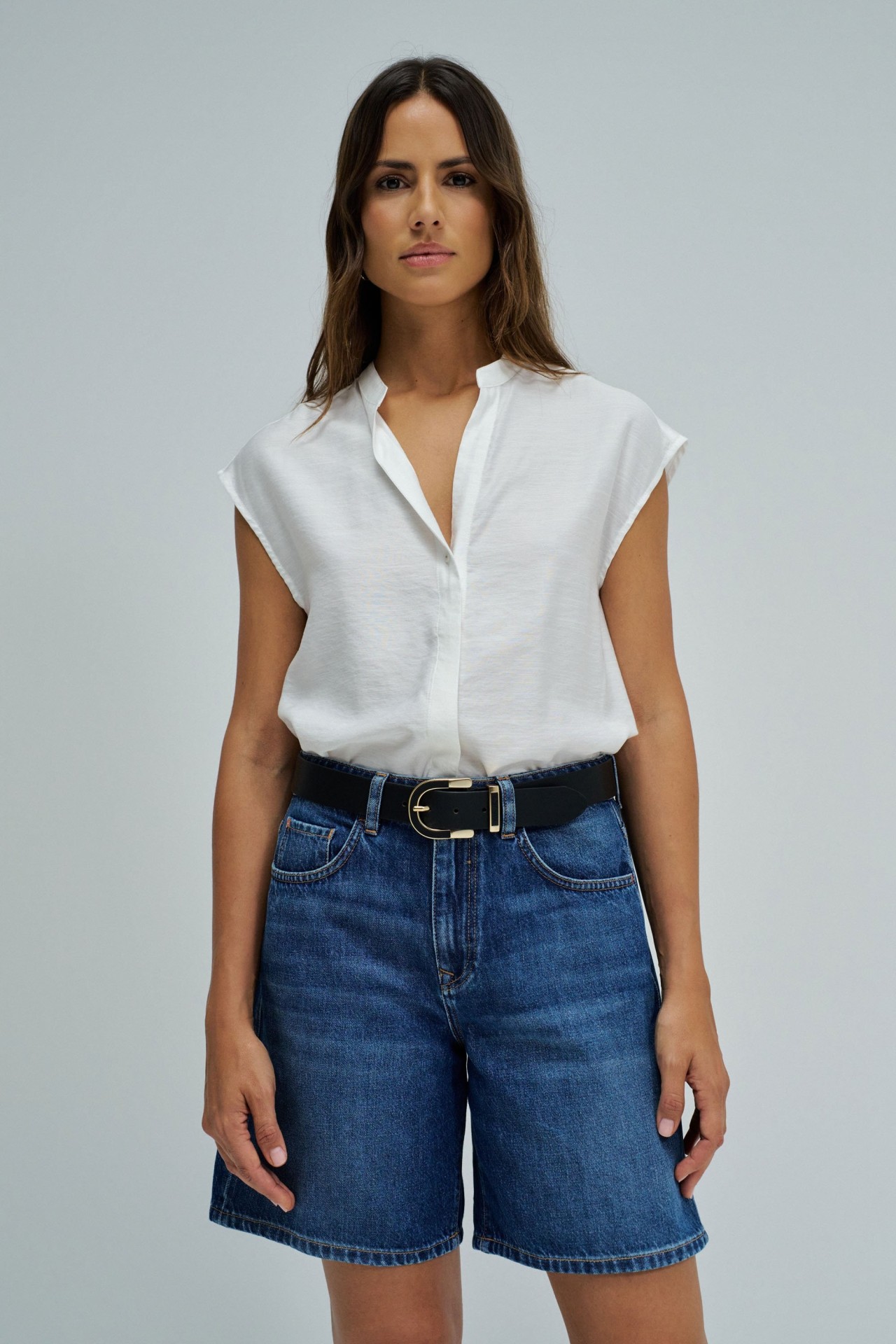 CAMISA B�SICA