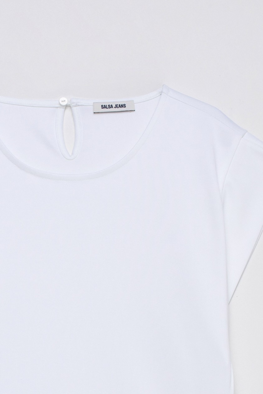 T-SHIRT WITH BUTTONS
