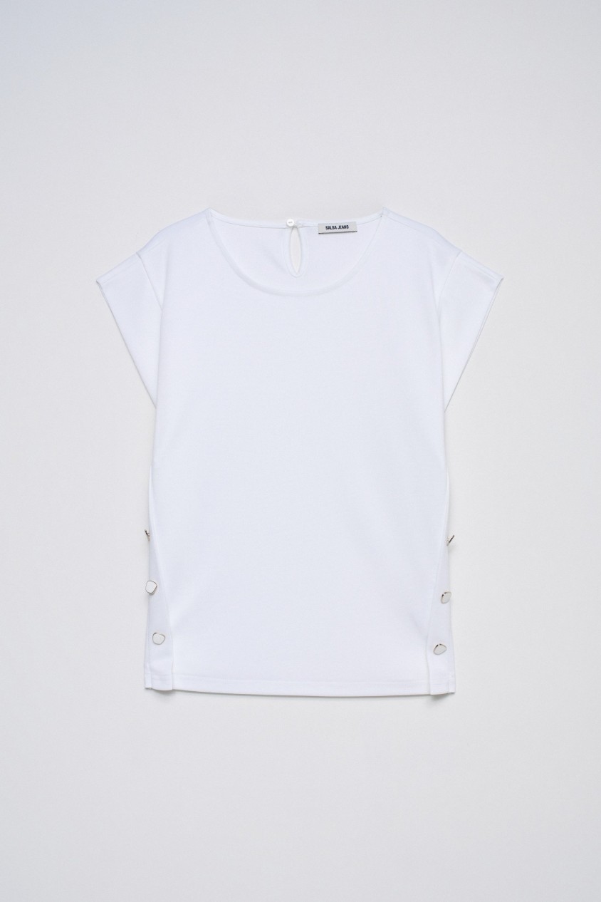 T-SHIRT WITH BUTTONS