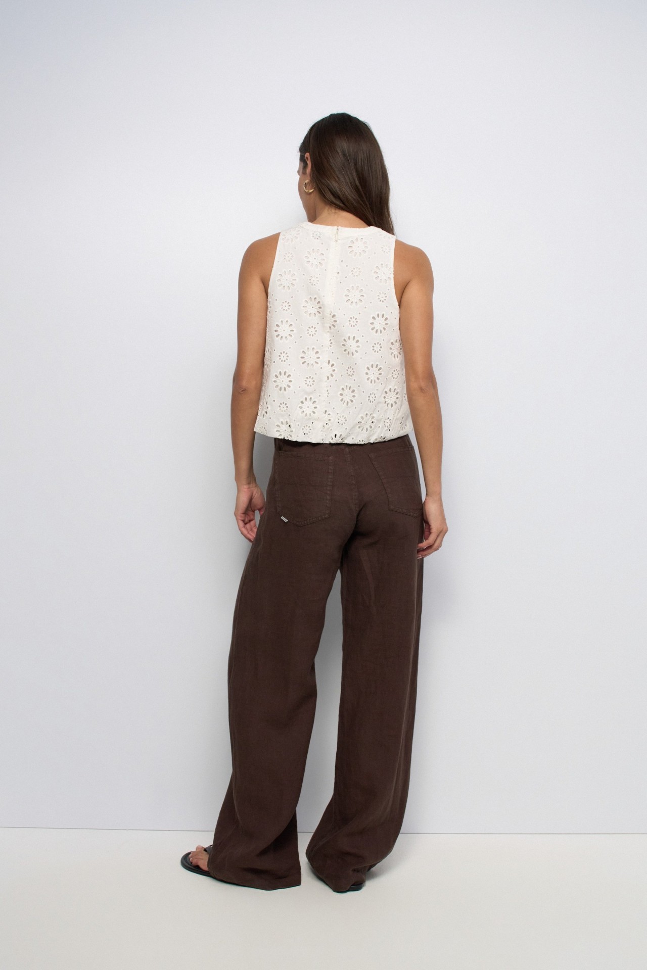 BLUSE MIT STICKEREI