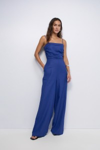 JUMPSUIT MIT LEINEN