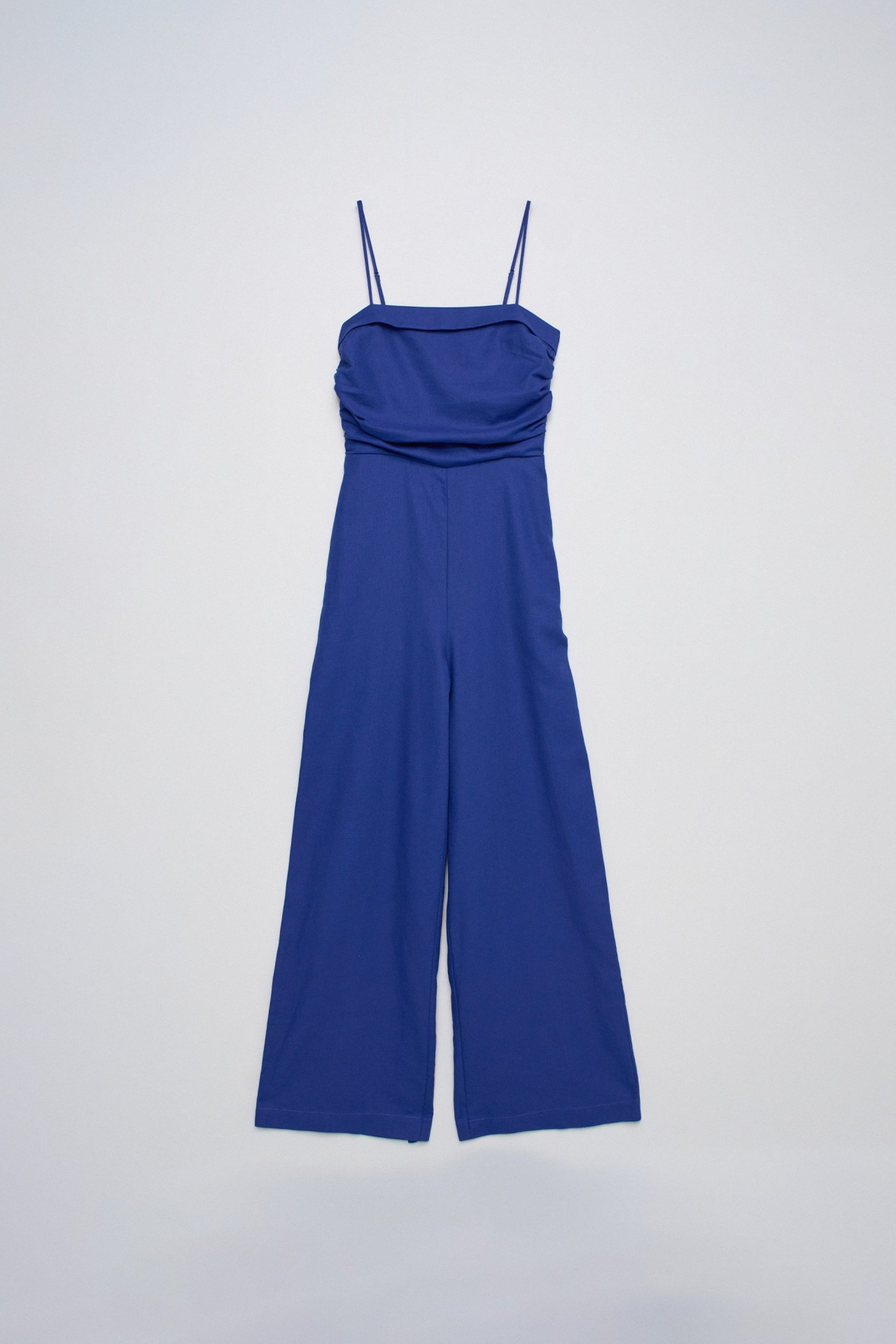 JUMPSUIT MIT LEINEN